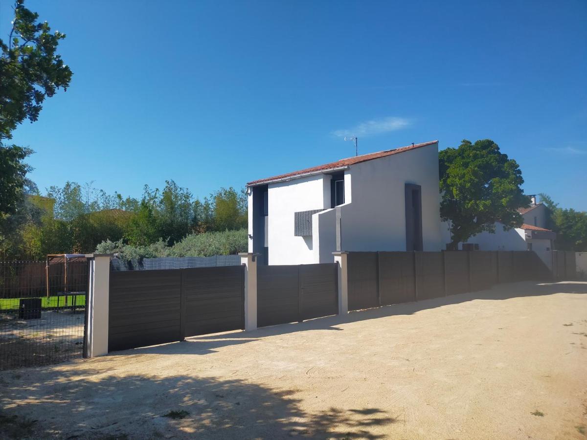 Villa Caremeau 2 Nîmes Eksteriør billede